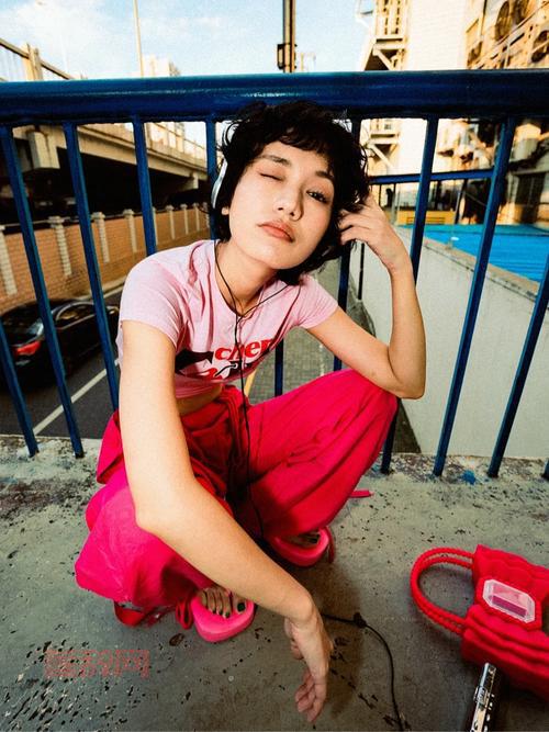 人工少女3 服装包下载：告别枯燥！超多服饰任你挑选，打造你的专属少女！