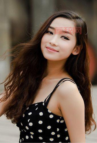 清纯派：释放青春魅力，感受少女的纯真与美丽