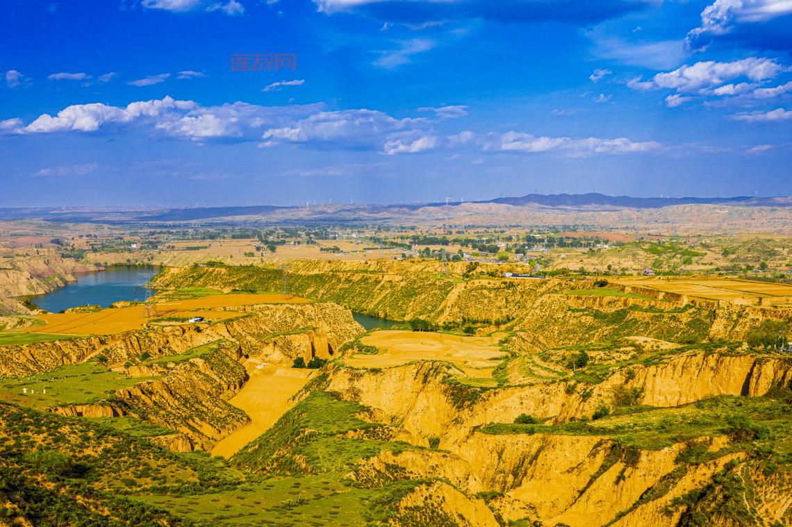 志丹县地貌大揭秘：黄土高原上的沟壑与河流