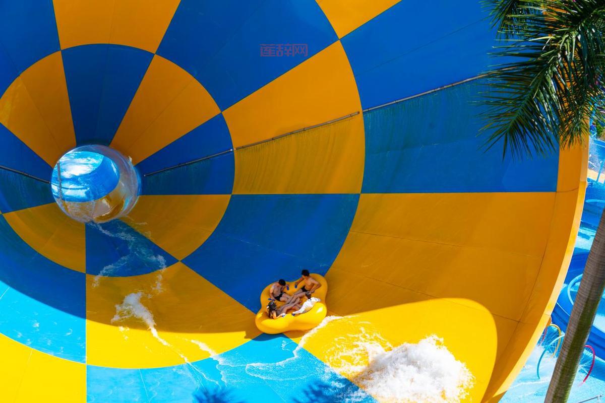 水上乐园滑行大作战水上乐园IO竞技大乱斗