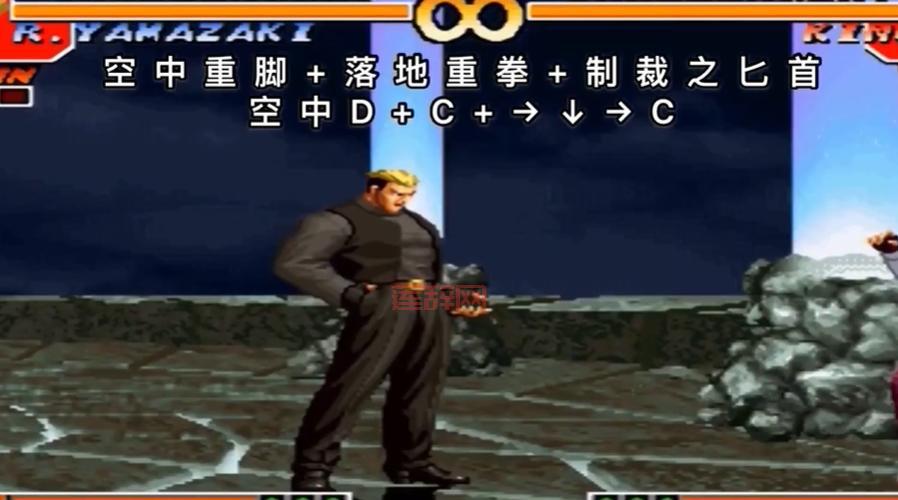 山崎龙二连招技巧：轻拳与蛇使配合的完美连击
