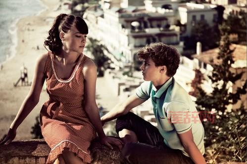 夜行者剧情揭秘：摄影记者的危险边缘生活