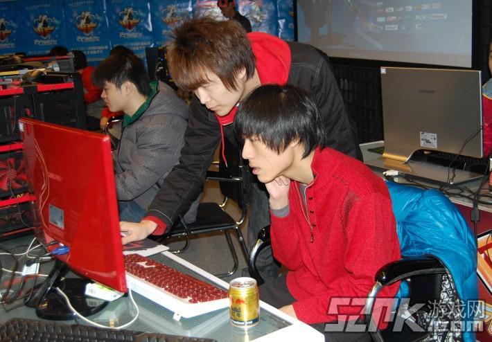 浩方黄金联赛全程回顾：电竞赛事的新标杆