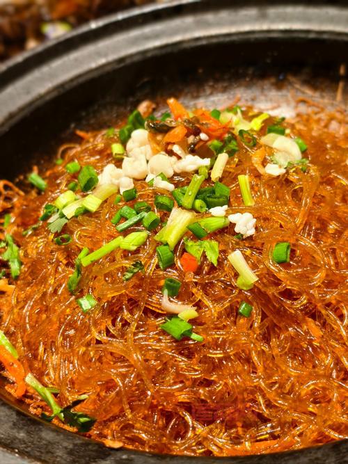 菜刀辣椒鱼头打一菜名是什么？原来是这道经典菜！